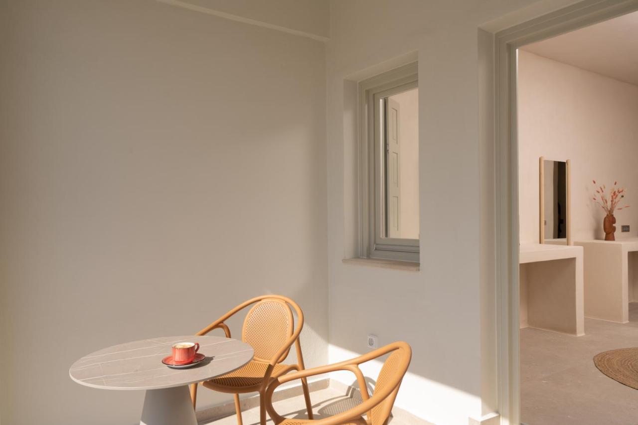 Acanthus Oia-Private Hot Tub Suites Экстерьер фото